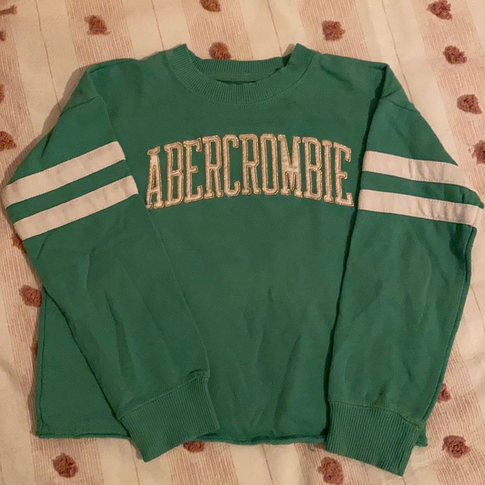 Girls Abercrombie and Fitch crop sweatshirt